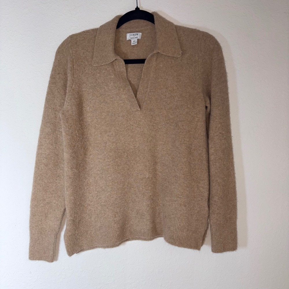 J.Crew Polo Sweater XS Tan Excellent V-Neck Extra-Soft Wool Blend Knit Top